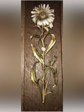 Mid century Hollywood regency Daisy flower wall hanging Vintage 1966